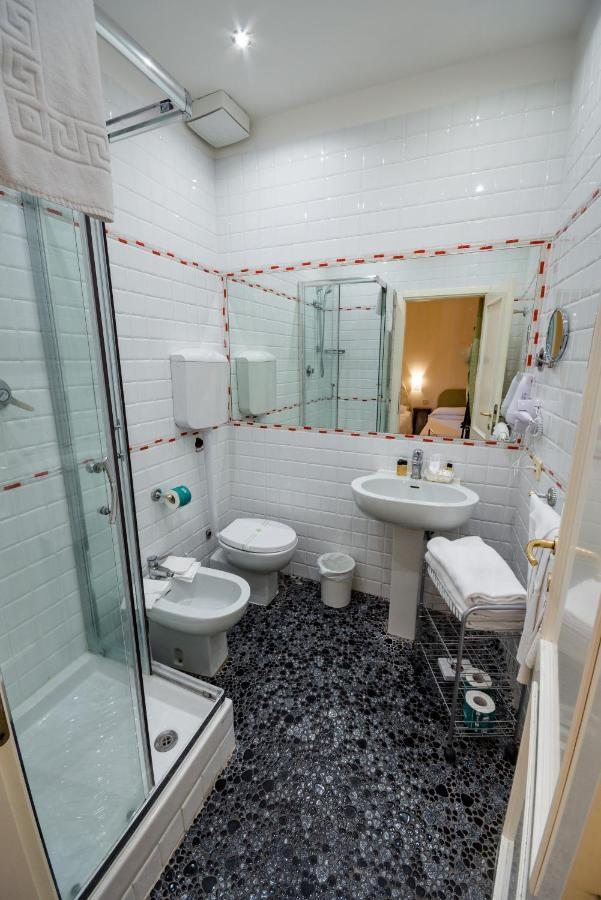 Residenza Due Torri Check In Presso Hotel Centrale Vicolo Cattani 7 Μπολόνια Εξωτερικό φωτογραφία