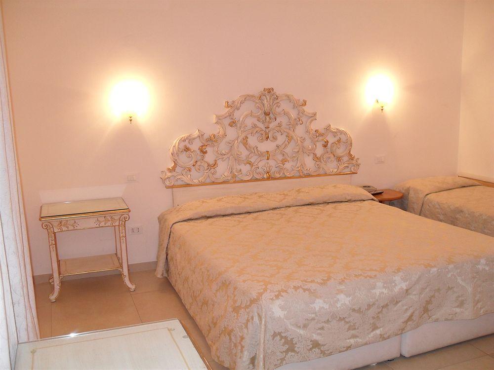 Residenza Due Torri Check In Presso Hotel Centrale Vicolo Cattani 7 Μπολόνια Εξωτερικό φωτογραφία